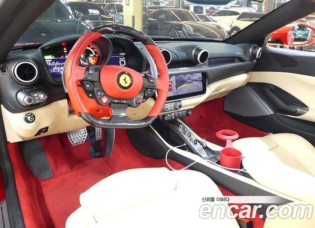Ferrari 포르토피노 M 3.9 V8, 2023 4