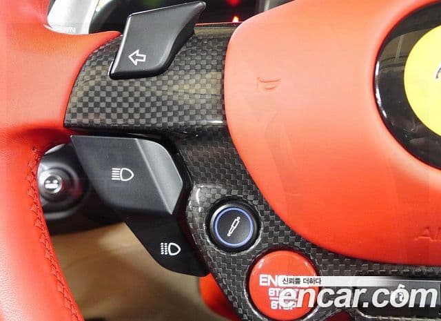 Ferrari 포르토피노 M 3.9 V8, 2023 14