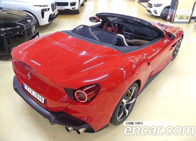 Ferrari 포르토피노 M 3.9 V8, 2023 19