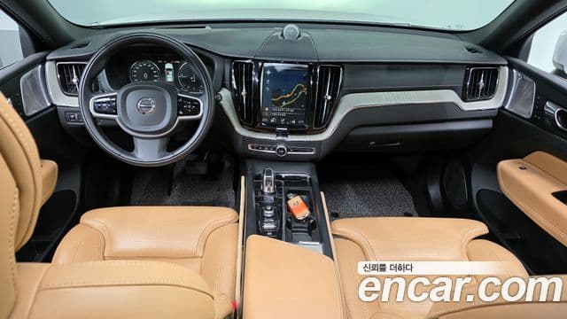 Volvo XC60 2세대 T8 Inscription, 2019 7