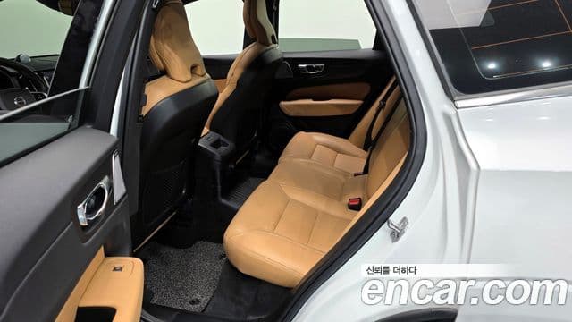 Volvo XC60 2세대 T8 Inscription, 2019 12