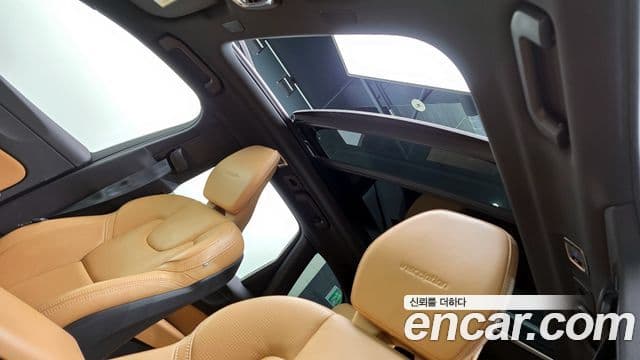 Volvo XC60 2세대 T8 Inscription, 2019 18