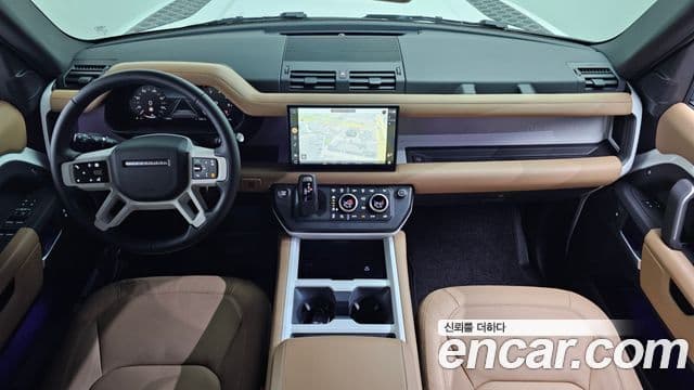 Land Rover Defender (L663) 110 P300 X-Dynamic SE, 2025 4