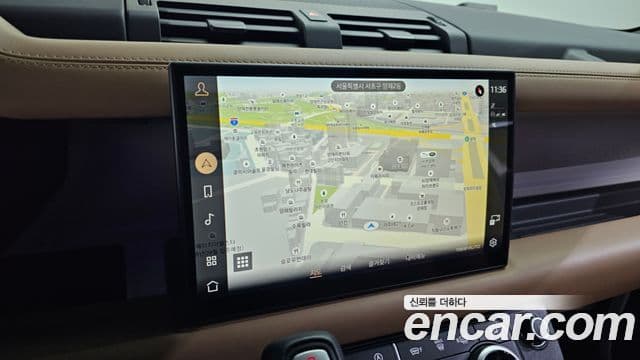 Land Rover Defender (L663) 110 P300 X-Dynamic SE, 2025 14