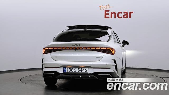 Kia K5 гибрид 3세대 Signature, 2023 4