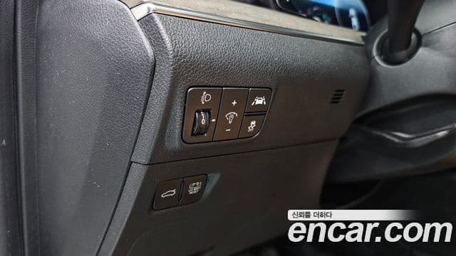 Kia K5 гибрид 3세대 Signature, 2023 16