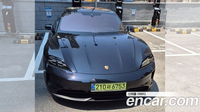 Porsche 타이칸 4S, 2025 1