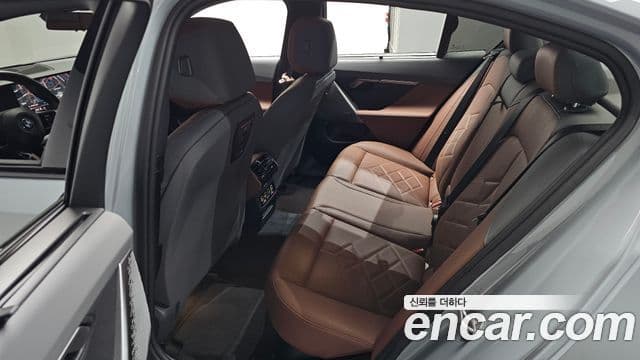 BMW i5 (G60) eDrive 40 M Sport, 2024 12