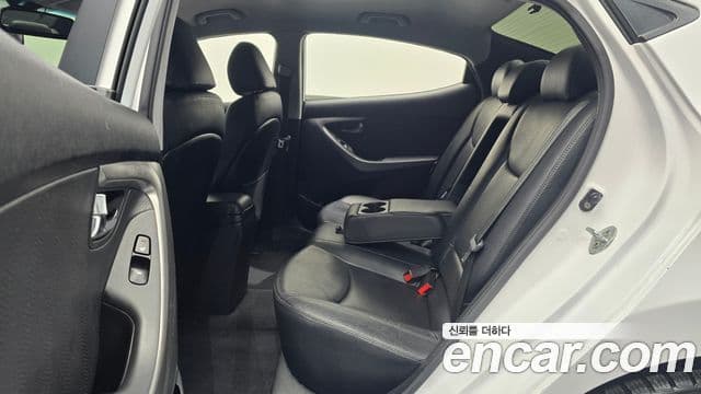 Hyundai Avante MD Premium, 2013 12