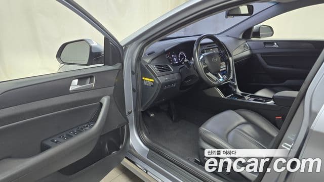 Hyundai LF Sonata 1.6 турбо Smart, 2017 10