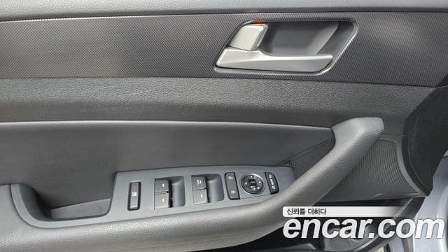 Hyundai LF Sonata 1.6 турбо Smart, 2017 17