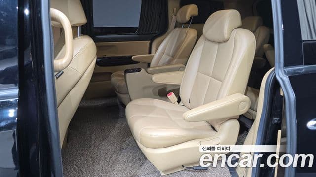 Kia The / новый New Carnival Noblesse Special, 2019 12