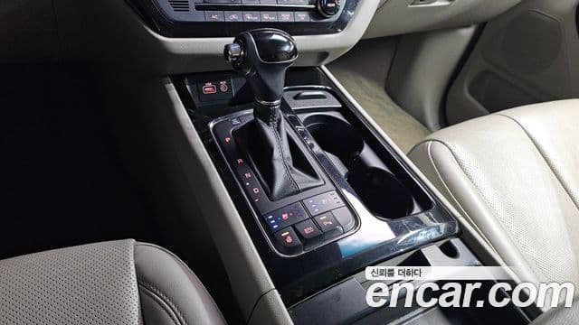 Kia All New Carnival Noblesse, 2016 9