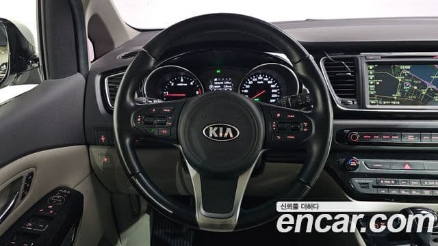 Kia All New Carnival Noblesse, 2016 13