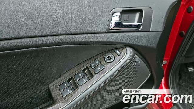 Kia K5 2.0 Deluxe, 2011 17