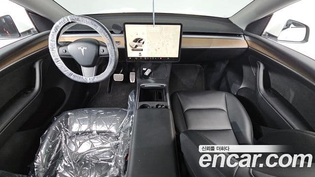 Tesla модель Y Long Range AWD, 2024 7