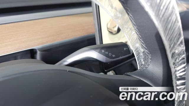 Tesla модель Y Long Range AWD, 2024 9