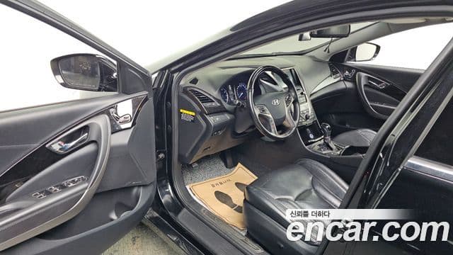 Hyundai Grandeur HG Modern, 2014 10