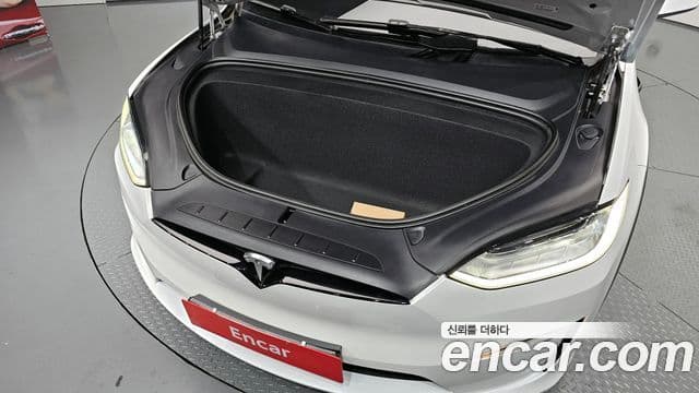 Tesla модель X, 2023 6