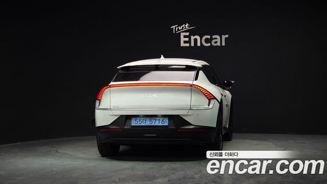 Kia EV6 Air, 2023 4
