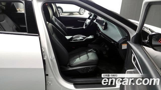 Kia EV6 Air, 2023 11