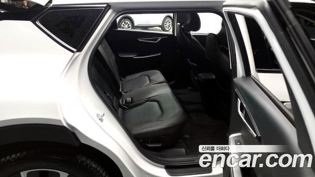 Kia EV6 Air, 2023 12