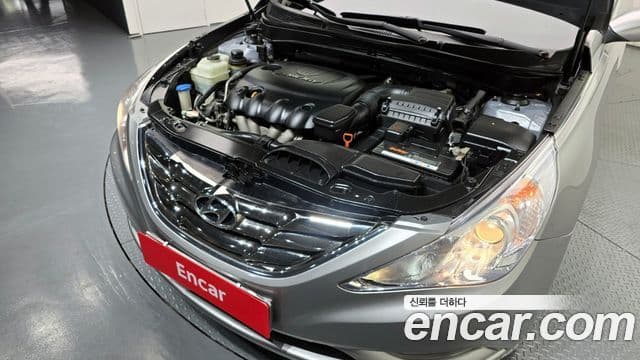 Hyundai YF Sonata LPI Premier(для людей с инвалидностью), 2010 6