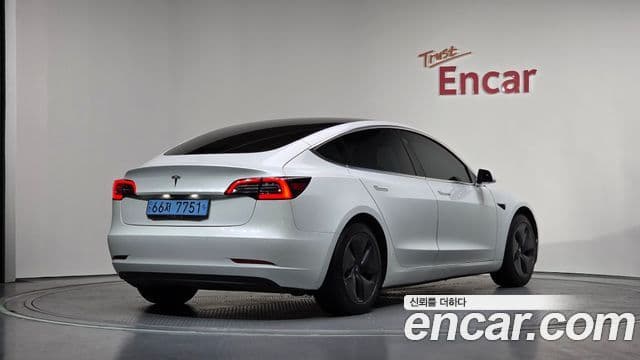 Tesla модель 3 Standard Range Plus RWD, 2020 2