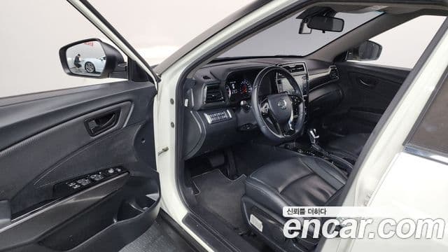 KG모빌리티(SsangYong) Berry New Tivoli V3, 2021 10