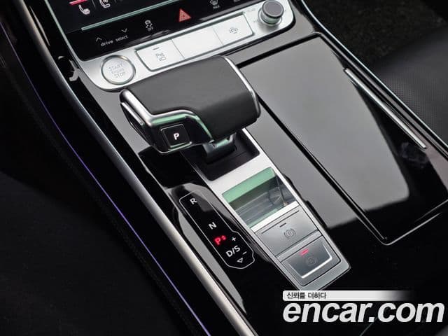 Audi A8 (D5) 55 TFSI Quattro LWB, 2020 11