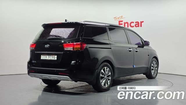 Kia All New Carnival Luxury, 2016 2