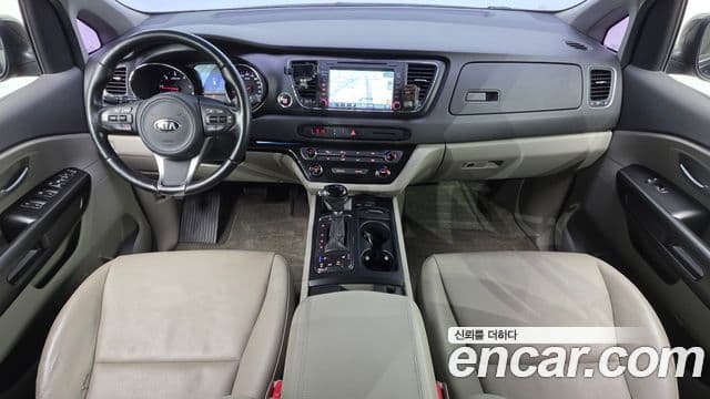 Kia All New Carnival Luxury, 2016 7