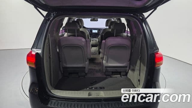 Kia All New Carnival Luxury, 2016 20