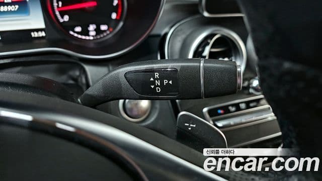 Mercedes-Benz C-класс W205 C200 купе, 2017 9