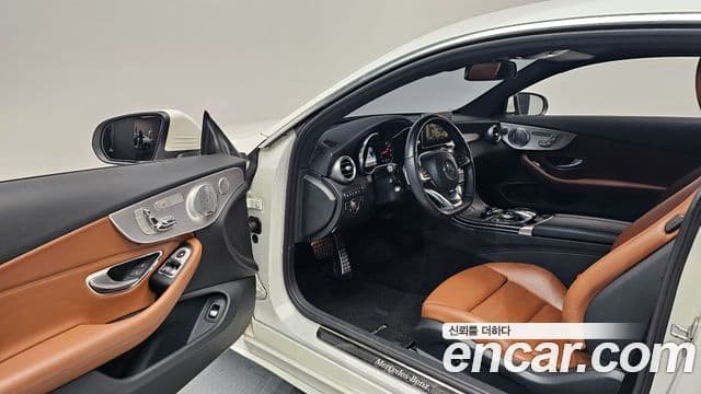 Mercedes-Benz C-класс W205 C200 купе, 2017 11