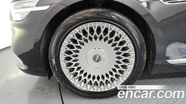 Genesis G90 Premium Luxury, 2020 все фото