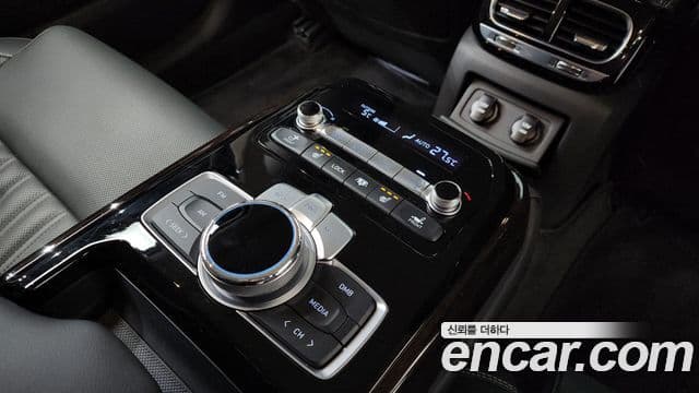 Genesis G90 Premium Luxury, 2020 19