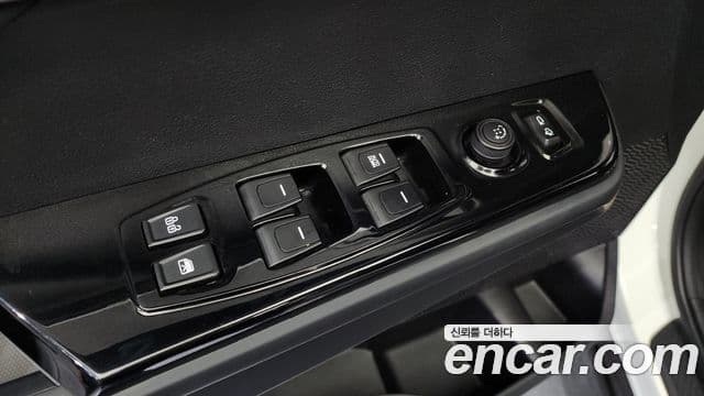 KG모빌리티(SsangYong) Torres T5, 2023 13