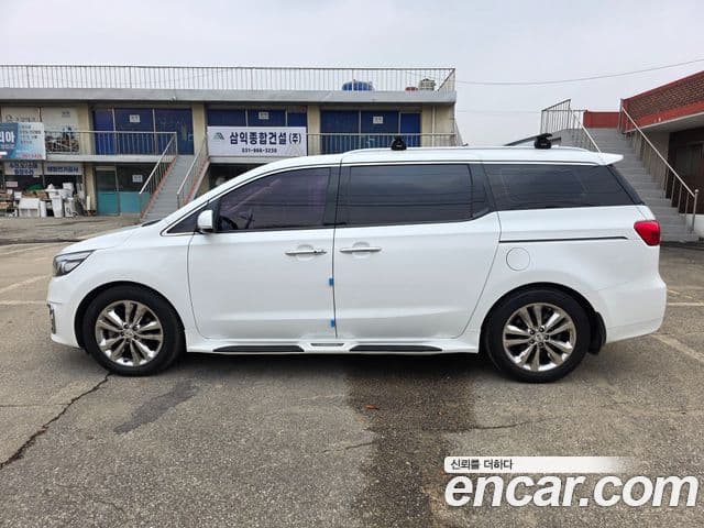 Kia All New Carnival Special, 2018 3