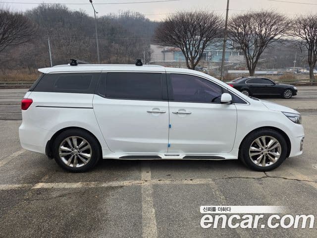 Kia All New Carnival Special, 2018 4