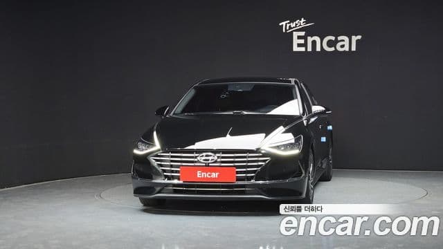 Hyundai Sonata гибрид (DN8) Millennial, 2021 3
