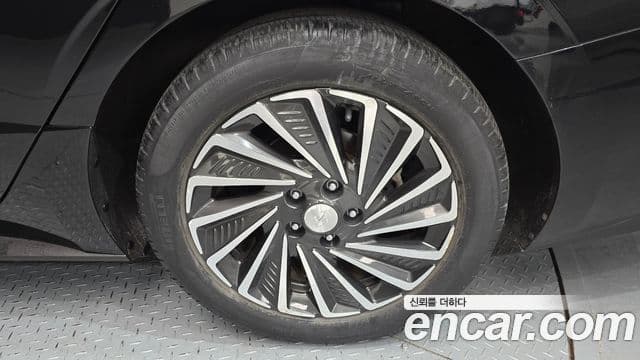 Hyundai Sonata гибрид (DN8) Millennial, 2021 все фото