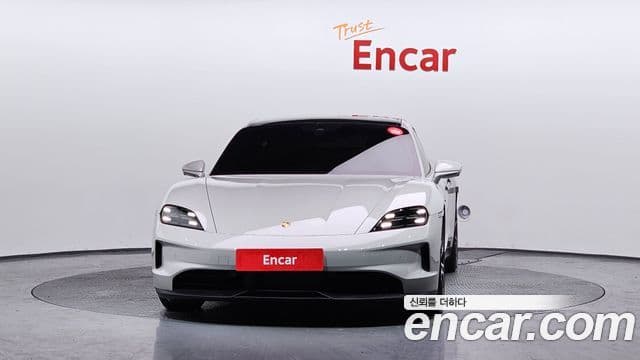 Porsche 타이칸 4S, 2025 3