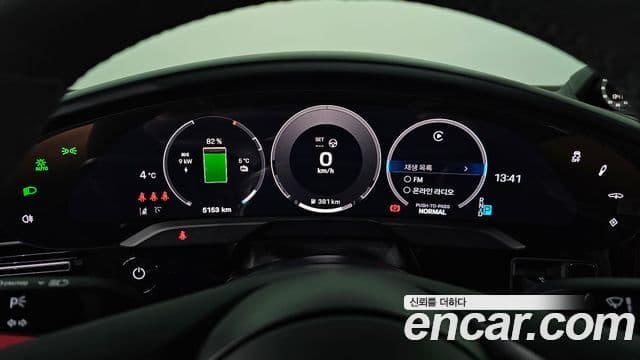 Porsche 타이칸 4S, 2025 8