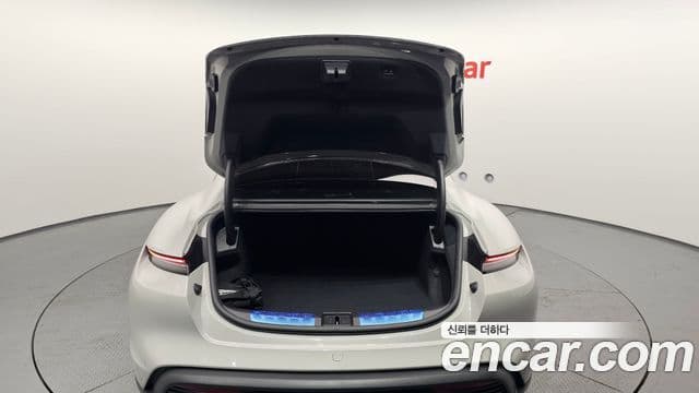 Porsche 타이칸 4S, 2025 20