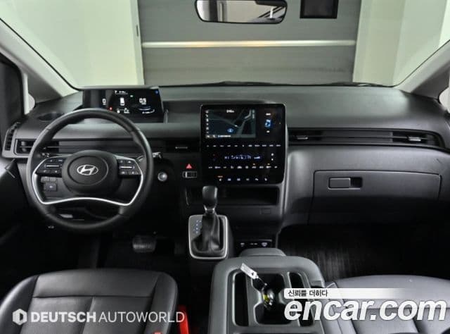 Hyundai Staria Modern, 2025 7