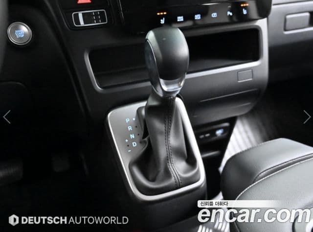Hyundai Staria Modern, 2025 9