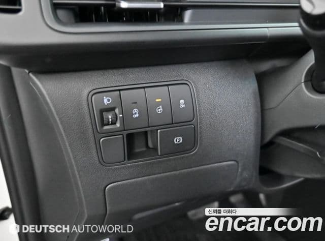 Hyundai Staria Modern, 2025 16