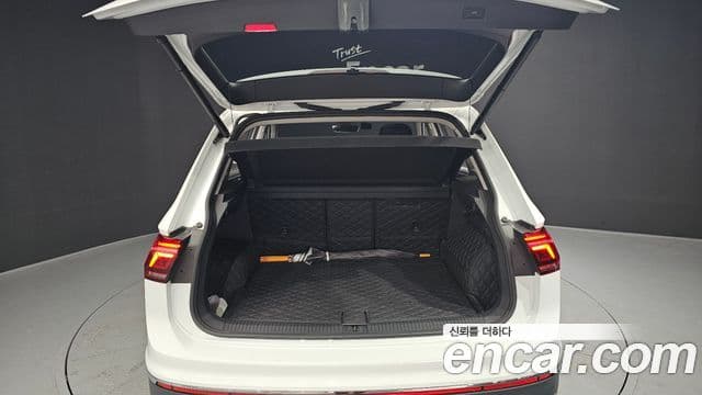 Volkswagen Tiguan 2세대 Prestige, 2023 20