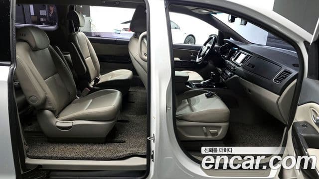 Kia The / новый New Carnival Prestige, 2019 11